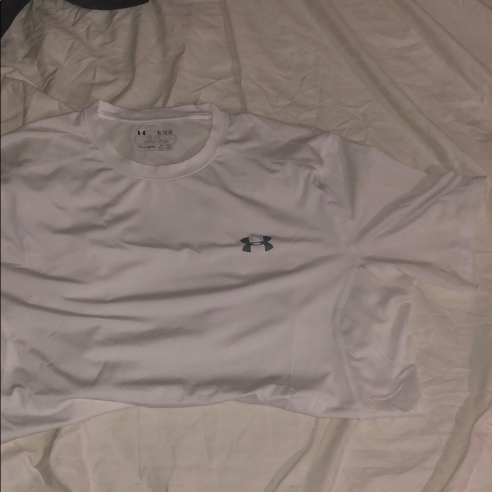 Under Armour - Picture 2 of 4